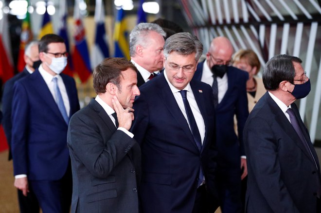 Emmanuel Macron (levo) in Andrej Plenković naj bi bila dobra diplomatska prijatelja. FOTO: Johanna Geron/Reuters
