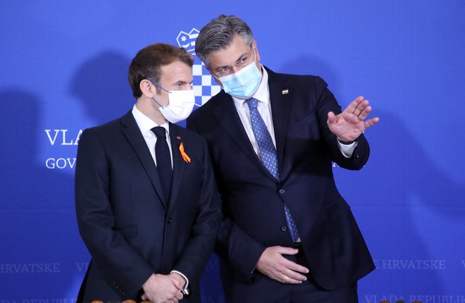 Emmanuel Macron in Andrej Plenković zbližujeta Francijo in Hrvaško. Foto Damir Sencar/AFP
