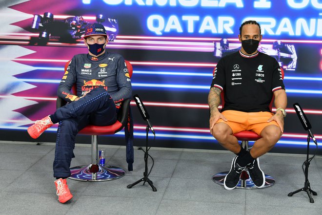 Lewis Hamilton in Max Verstappen FOTO: Reuters
