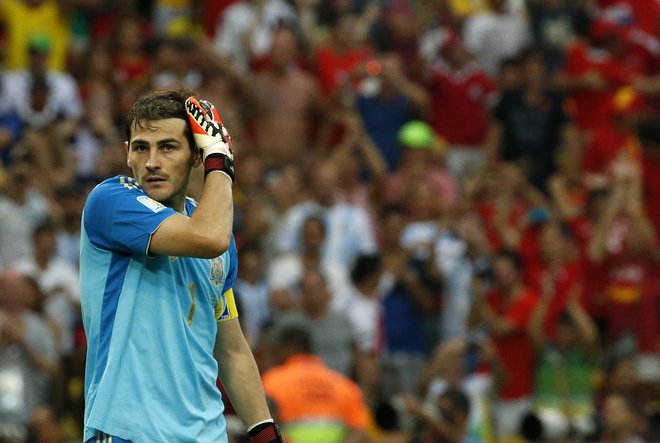 Iker Casillas se je po težavah s srcem poslovil od nogometa, aprila je prestal tudi ločitev. FOTO: Jorge Silva/Reuters
