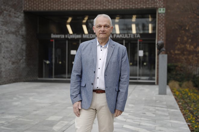 Pandemija ga je navdihnila za roman, ki bo izšel spomladi. FOTO: Leon Vidic
