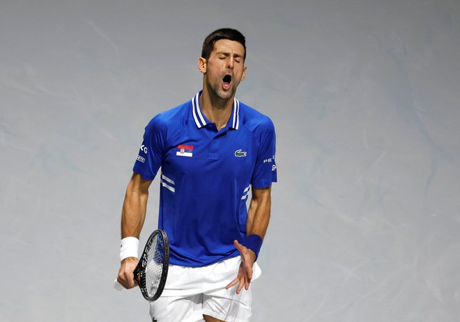 Novak Đoković se je za konec sezone boril za Srbijo v Davisovem pokalu, v katerem je slednja v polfinalu izgubila s Hrvaško. FOTO:&nbsp;Susana Vera/Reuters
