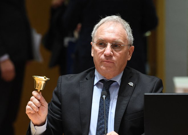 Minister Hojs je opozoril na koristi za državljane Slovenije in Hrvaške, saj bo meja med njima &raquo;v bližnji prihodnosti padla&laquo;. FOTO: John Thys/AFP
