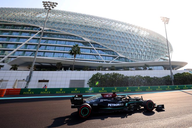 Lewis Hamilton je v ZAE dobil tretji prosti trening. FOTO: Giuseppe Cacace/AFP
