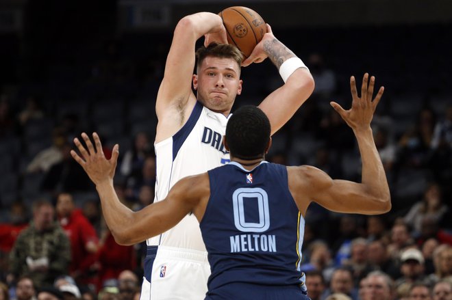 Luka Dončić med zdravljenjem gležnja želi igrati. FOTO: Petre Thomas/USA Today Sports
