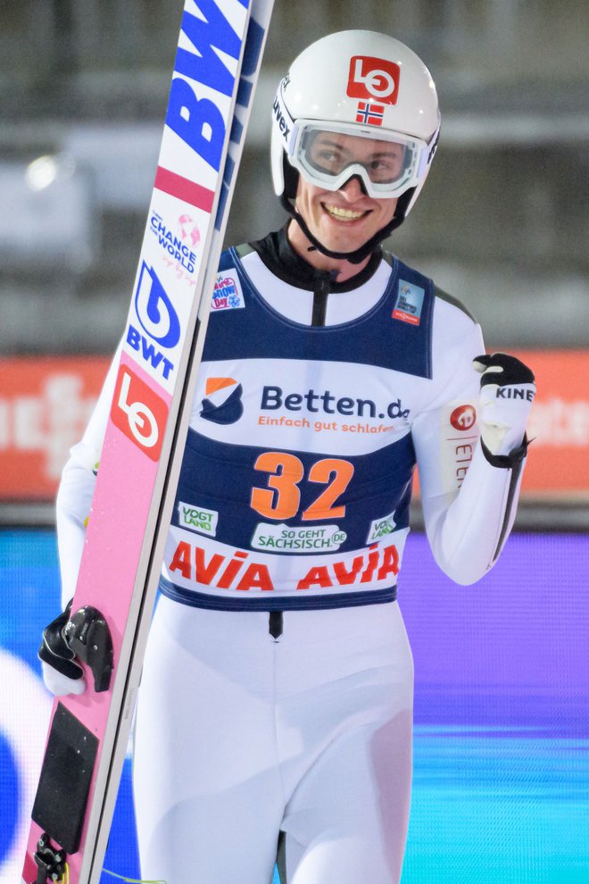 Na vzhodu Nemčije je Daniel Andre Tande (na fotografiji) vknjižil najboljšo uvrstitev po grozljivem padcu v Planici.&nbsp;FOTO: Jens Schlueter/AFP
