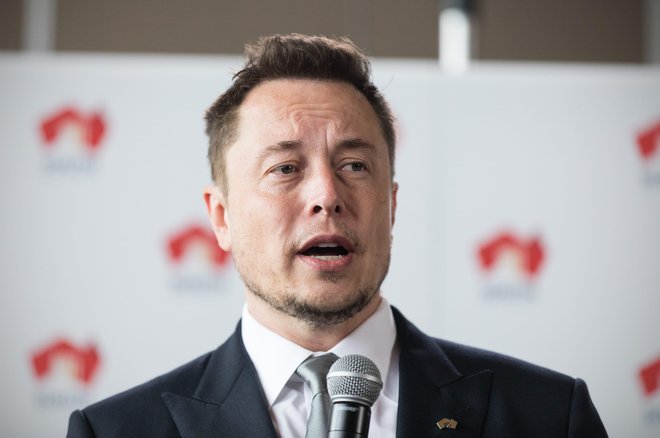Po besedah političnega novinarja in pisatelja Kurta Eichenwalda je razglasitev Elona Muska za osebnost leta 2021 najslabša izbira vseh časov. FOTO: Shutterstock
