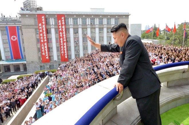 Čeprav je bil zelo mlad ali morda prav zaradi tega, je Kim Džong Un krvavo začel svojo vladavino. FOTO: AFP
