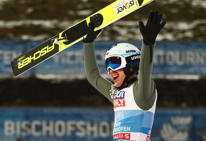 Kamil Stoch (na fotografiji) je januarja letos poskrbel, da je zlati orel ostal v poljskih rokah. FOTO: Lisi Niesner/Reuters
