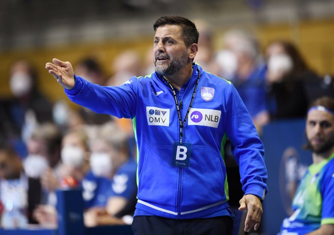 Selektor reprezentance Ljubomir Vranješ med olimpijskimi kvalifikacijami v Berlinu. FOTO: Annegret Hilse/Reuters
