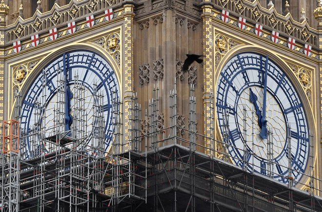 Obnova Elizabetinega stolpa se po štirih letih približuje koncu. Foto: REUTERS/Toby Melville
