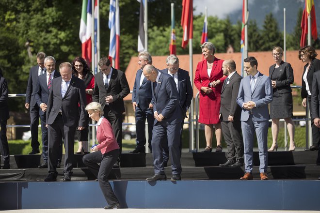 O našem predsedovanju svetu EU je bilo od začetka jasno, da bo vlada pri tem dobila kar precej polen pod noge &ndash; nekaj iz tujine, predvsem pa doma. FOTO: Jure Eržen/Delo
