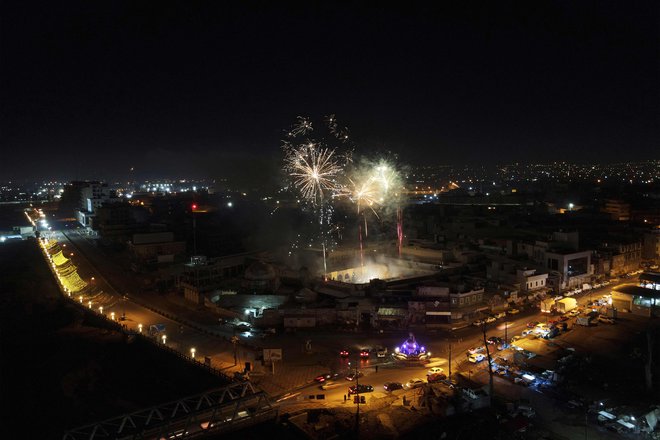 Ognjemet nad Mosulom. FOTO: Zaid Al-obeidi/Afp
