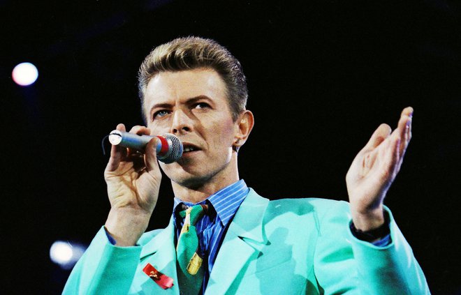 Pogodba z WCM obsega pravice za 26 studijskih albumov, ki jih je Bowie objavil v karieri, posthumno izdan album Toy in dva albuma, posneta s Tin Machine, ob tem pa tudi za nekatere druge posnetke. FOTO: Dylan Martinez/Reuters
