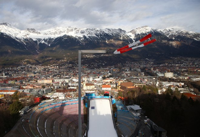 Veter je preprečil tekmo v Innsbrucku. FOTO: Lisi Niesner/Reuters
