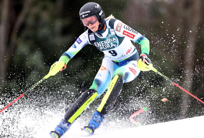 Ana Bucik je bila med slovenskimi smučarkami&nbsp;v Zagrebu najboljša.&nbsp;Podobno raven si želi ponoviti na domači Lisici, žal ji pa je, da ne bo mogla potrditi pripravljenosti v Flachauu. FOTO:&nbsp;Sebastien Salom-Gomis/AFP
