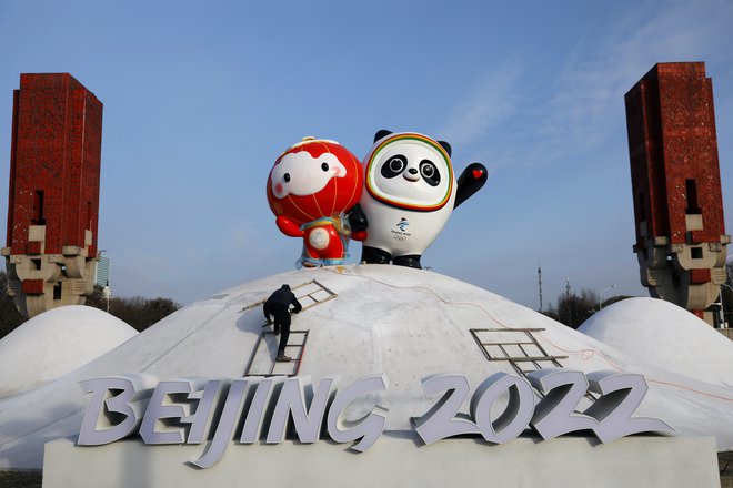 V Pekingu pospešeno pripravljajo prizorišča olimpijskih iger. FOTO: Tingshu Wang/Reuters
