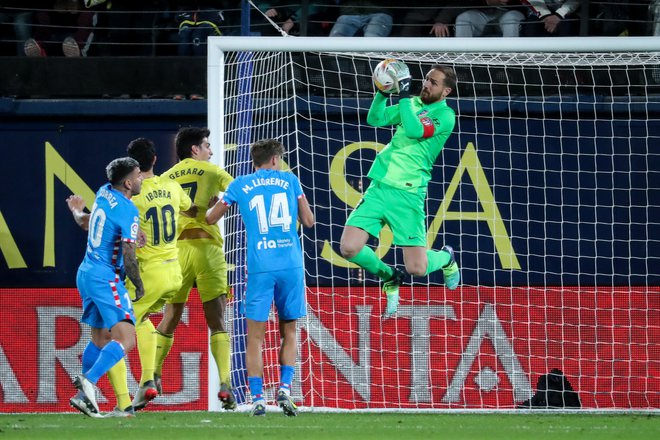 Jan Oblak se je z Atleticom pogosto uvrščal v evropska finala in v njih tudi zmagoval, v finalu katerega od dveh španskih pokalnih tekmovanj pa je nastopil zgolj enkrat.&nbsp;FOTO: Jose Jordan/AFP
