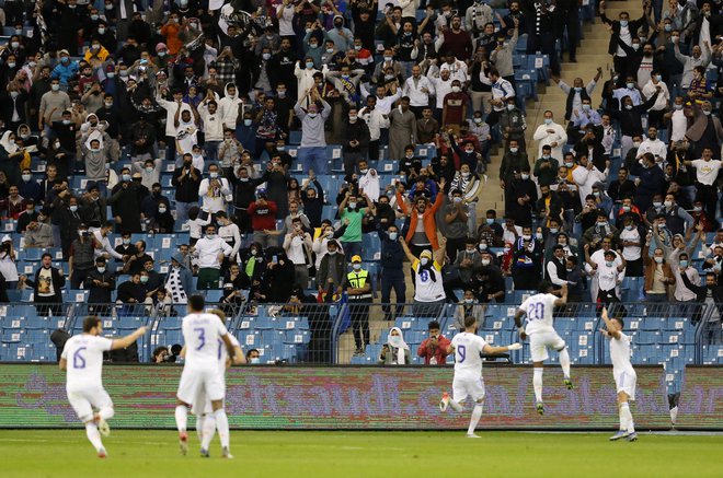 Nogometaši Reala so dobili derbi z Barcelono v Savdski Arabiji. FOTO: Ahmed Yosri/Reuters
