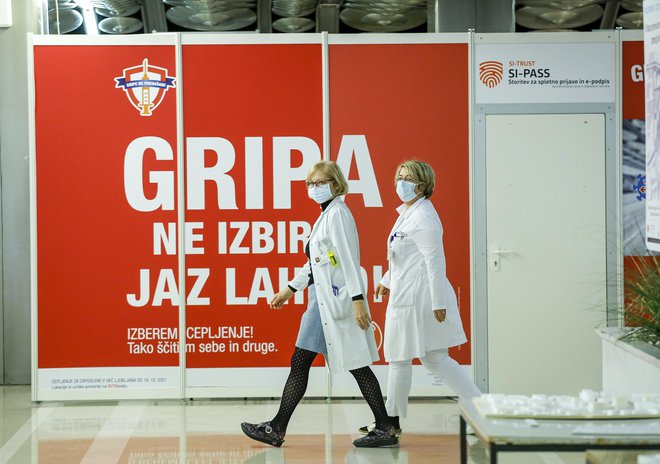 Čeprav je gripa v Sloveniji letos redka, je cepljenje še vedno priporočljivo. FOTO: Jože Suhadolnik/Delo
