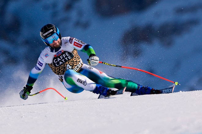 Martin Čater&nbsp;med sobotnim nastopom v Wengnu. Navdušil je že dan prej na skrajšani progi, v klasičnem smuku je bil še boljši.&nbsp;FOTO: Fabrice Coffrini/AFP
