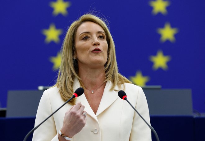 Maltežanka Roberta Metsola je bila na položaj predsednice evropskega parlamenta izvoljena na svoj 43. rojstni dan. FOTO: Gonzalo Fuentes/Reuters
