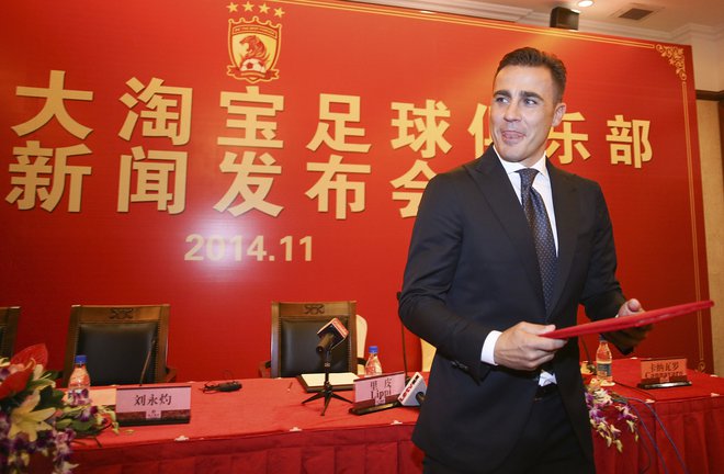 Fabio Cannavaro, ko so ga novembra 2014 imenovali za glavnega trenerja kluba Guangzhou Evergrande. Foto Reuters
