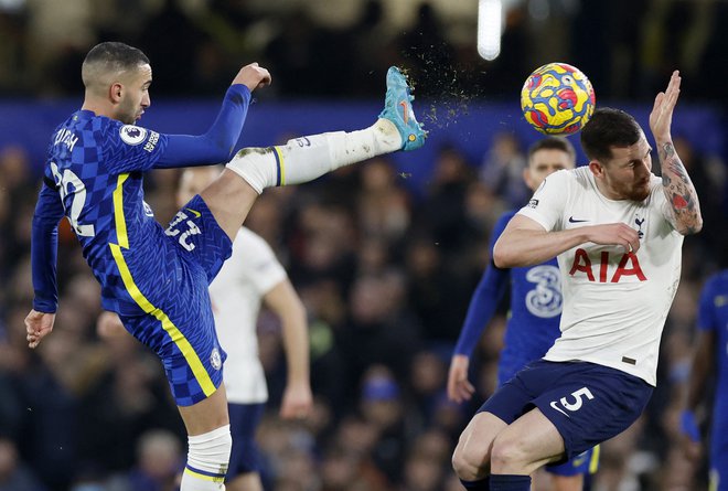 Hakim Ziyech (levo) je zabil pravi evrogol. FOTO: Peter Cziborra/Reuters
