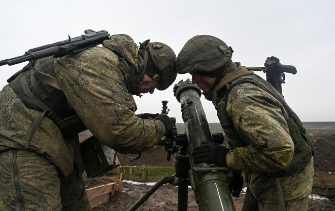 Ali je cilj velike ruske specialne operacije želja po vojskovanju ali pomiritev z Zahodom? FOTO:&nbsp;Sergej Pivovarov/Reuters
