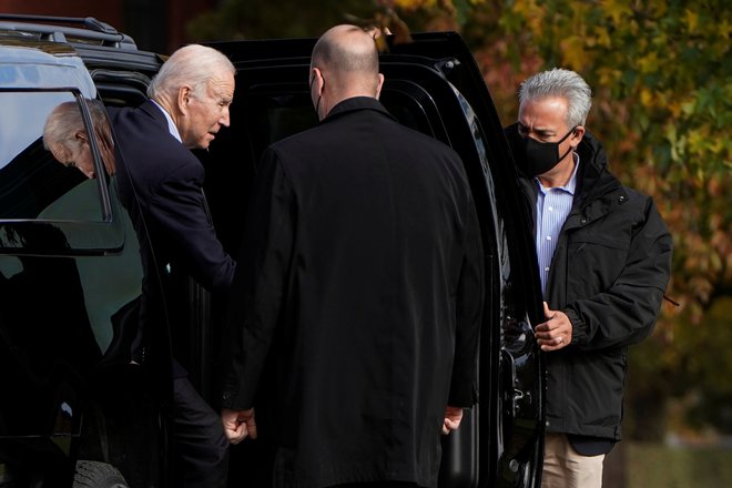 Ameriški predsednik Joe Biden je konec tedna preživel v Camp Davidu. Foto Joshua Roberts/Reuters
