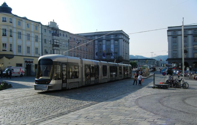 Linz je skupaj z Dunajem, Gradcem, Innsbruckom in Gmündnom eno od petih avstrijskih tramvajskih mest. FOTO: Mitja Felc
