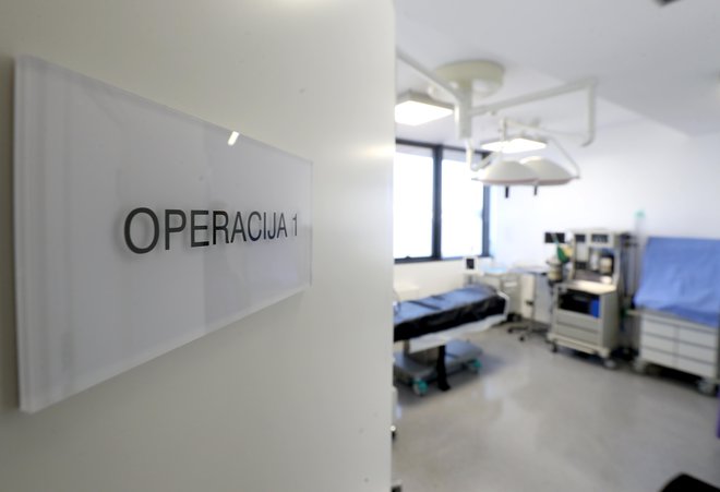 Da lahko opravljajo posege v splošni anesteziji, potrebujejo dnevno bolnišnico. FOTO: Dejan Javornik/Slovenske novice
