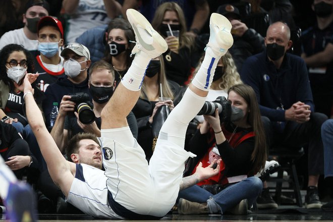 Luka Dončić se je izkazal z borbenostjo. FOTO:&nbsp;Steph Chambers/AFP
