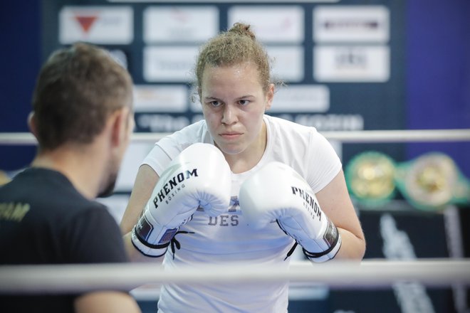 Ema Kozin verjame, da lahko preseneti Claresso Shields. FOTO: Uroš Hočevar/Delo
