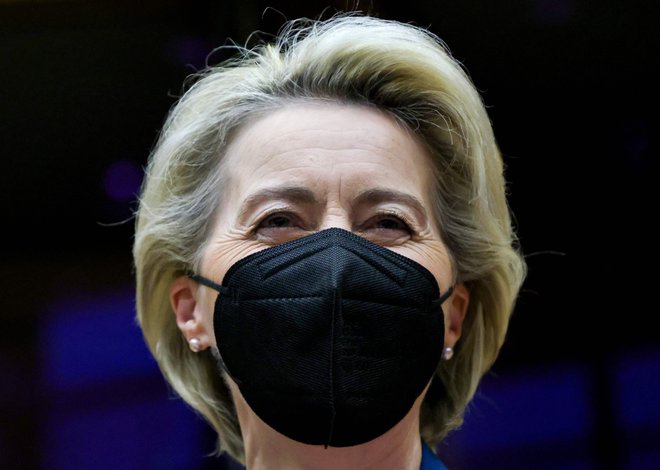 Je Ursula von der Leyen res &raquo;nepravilno upravljala&laquo;? FOTO: Yves Herman/AFP
