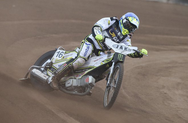 Matic Ivačič je bil dve leti zapored državni prvak v speedwayu. FOTO: Jože Suhadolnik/Delo
