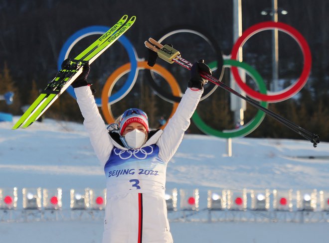 Therese Johaug je osvojila prvo kolajno za Norveško in zlato povrhu v Pekingu. FOTO: Marko Djurica/Reuters
