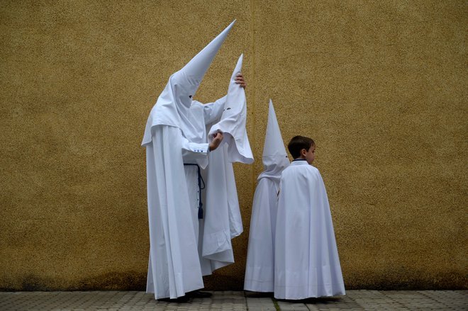 Časnik El Pais leta 2018 začel preiskovati obtožbe o spolnih zlorabah otrok v španskih cerkvah&nbsp;in prejel podrobnosti o 1246 primerih. FOTO: Cristina Quicler/AFP
