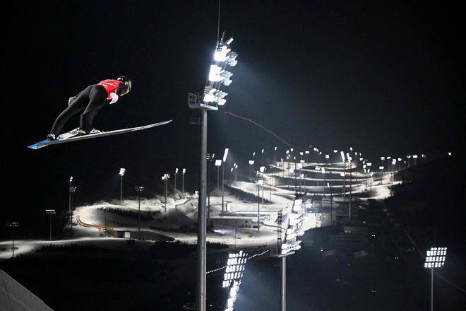 Cene Prevc se je pod žarometi najbolj izkazal v zadnji seriji.&nbsp;FOTO:&nbsp;Christof Stache/AFP
