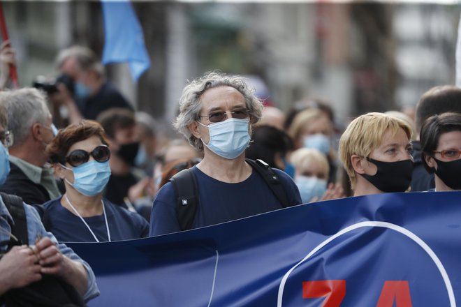 Sviz za zaposlene v vzgojnih zavodih zahteva plačilo za izpostavljenost pri delu z okuženimi otroki in mladostniki, vzgojni zavodi imajo namreč prav tako rdeče in sive cone. FOTO: Leon Vidic/Delo
