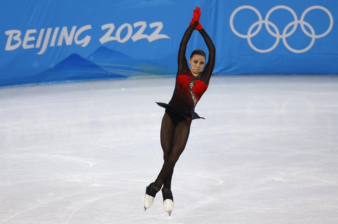 Ruska čudežna deklica je prejšnji teden postala prva ženska, ki ji je na olimpijskih igrah uspel skok s štrikratnim obratom. FOTO: Evgenia Novozhenina/Reuters
