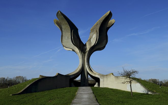 V Glasu Koncila so taborišče smrti v Jasenovcu predstavili kot rekreacijski center. FOTO:&nbsp;Antonio Bronić/Reuters
