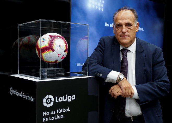 Javier Tebas v poslovnih prostorih LaLige v Madridu.&nbsp;FOTO: Paul Hanna/Reuters
