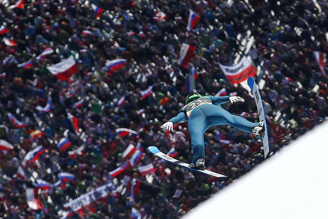 Domen Prevc med tekmo v Planici 24. marca 2019.&nbsp;FOTO: Matej Družnik/Delo
