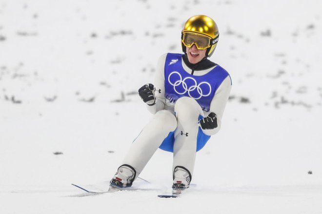 Petru Prevcu se je prav na olimpijskih igrah vrnil nasmeh, saj je tu skakal precej bolje kot pred tem v sezoni. FOTO:&nbsp;Matej Družnik/Delo
