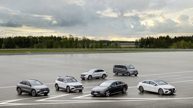 Mercedes z družino Mercedes-EQ ponuja največjo izbiro 100-odstotno električnih vozil za vse potrebe in okuse. FOTO: Mercedes-Benz AG&nbsp;
