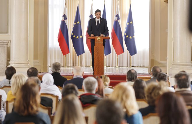 Opravičilo Boruta Pahorja izbrisanim.&nbsp;FOTO: Jože Suhadolnik/Delo
