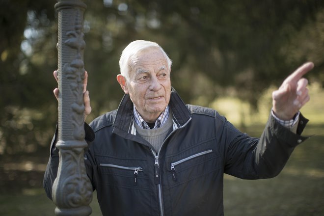 Dr. Mik Pavlovič praznuje 90-letnico z zanimivimi pogledi na sodobno košarko. FOTO: Jure Eržen/Delo
