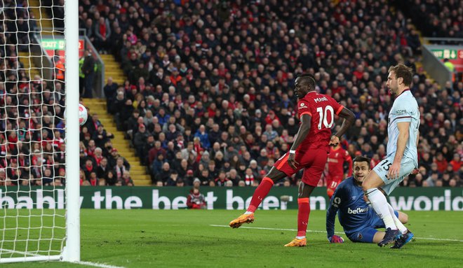 Sadio Mane je prinesel Liverpoolu tri točke. FOTO: Phil Noble/Reuters
