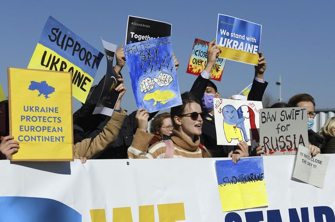 Gesla podpore z včerajšnjih protestov v Strasbourgu FOTO:&nbsp;Frederick Florin/AFP
